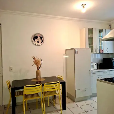 2 Pièces En étage Au Centre-ville De Niza