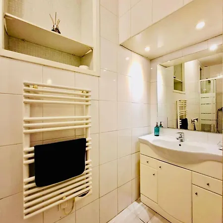 Apartamento 2 Pièces En étage Au Centre-ville De *